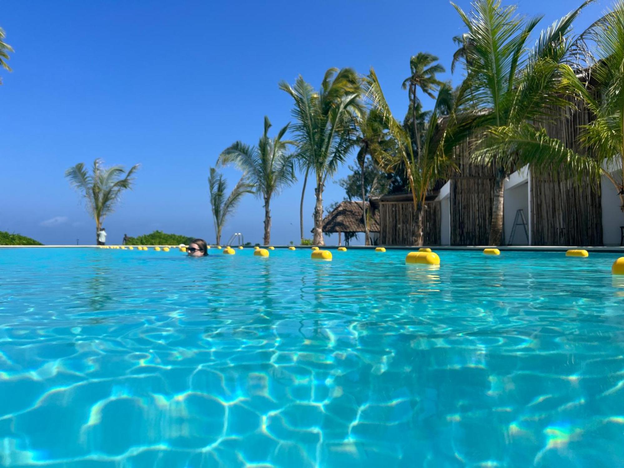 Infinity Beach Boutique Hotel & Spa Матемве Экстерьер фото