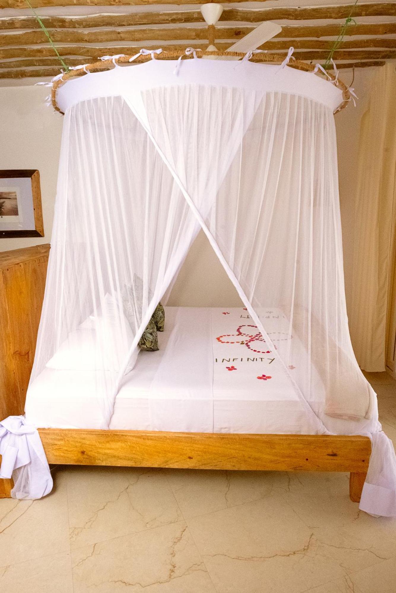 Infinity Beach Boutique Hotel & Spa Матемве Экстерьер фото